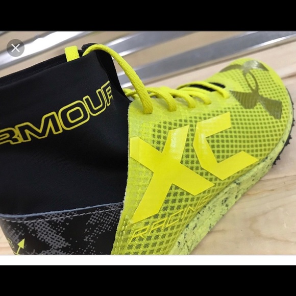 Underarmour shoes size 11 - Picture 2 of 5